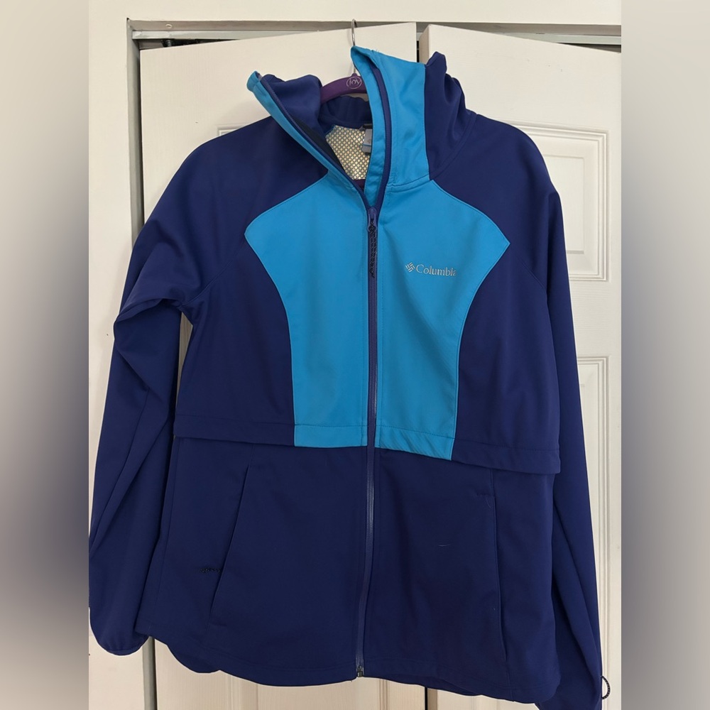 Columbia Women's Canyon Meadows Omni-Heat Infinity Softshell Jacket